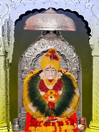 Shri Gajanan Maharaj of Shegaon, inspiration of the Sansthan's Bhakt Niwas seva